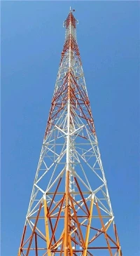 Welche Windlastkapazität besitzt ein Gittermast?